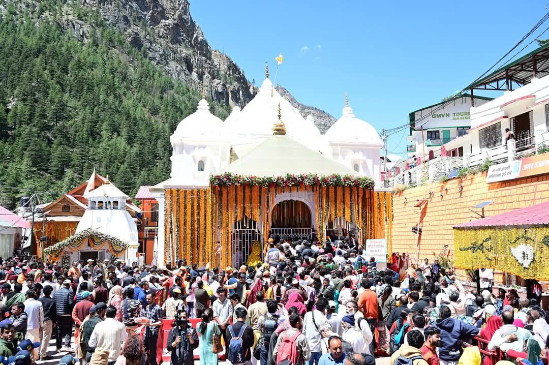 चारधाम यात्रा का शुभारंभ: अक्षय तृतीया पर खुले गंगोत्री-यमुनोत्री धाम के कपाट, सीएम धामी ने मां गंगा के किए दर्शन